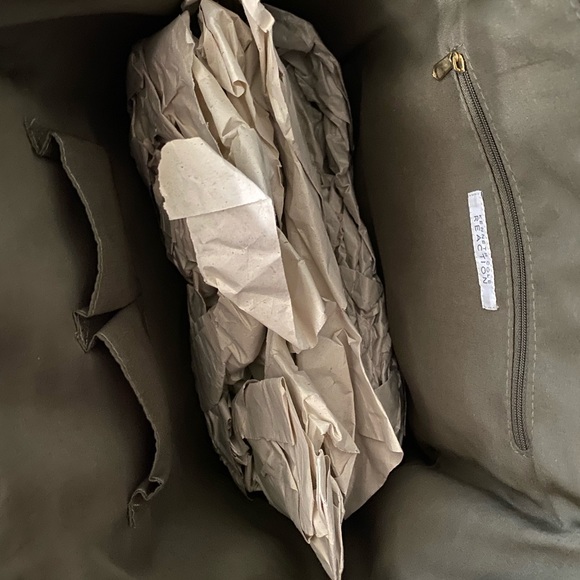 Kenneth Cole Purse - Picture 4 of 4